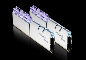G.Skill Trident Z Royal 32 GB (2x16GB) DDR4 3200 CL16 (F4-3200C16D-32GTRS)
