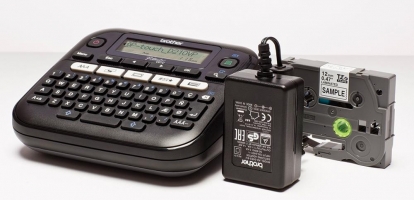 Brother PT D210VP, tiskalnik nalepk PTD210VPYJ1